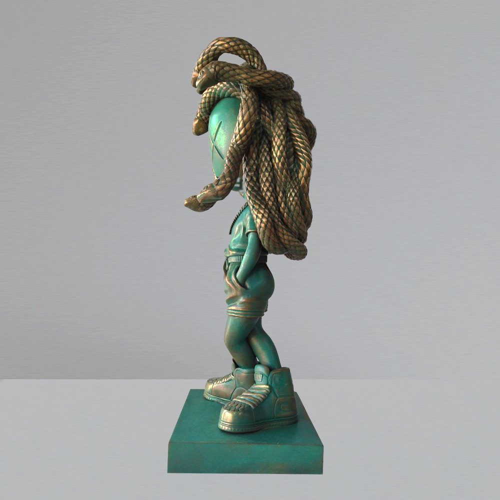 Moomis (Medusa x Mona Lisa) Sculpture